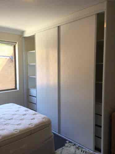 Room + private bathroom Kensington