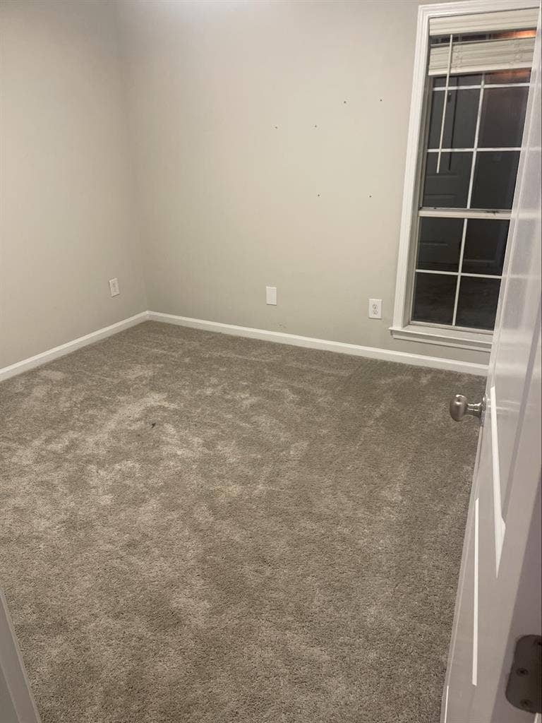 Bedroom available in North Raleigh!