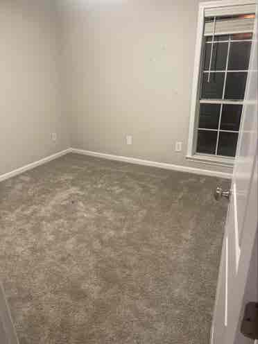 Bedroom available in North Raleigh!