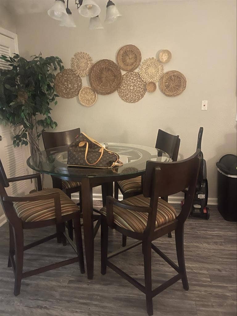 Bedroom available in North Raleigh!