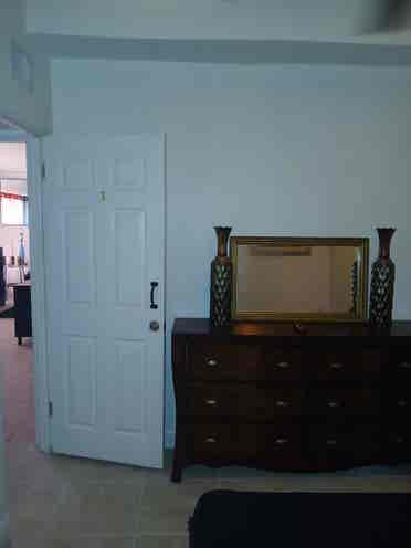 Room available with shared bathroom