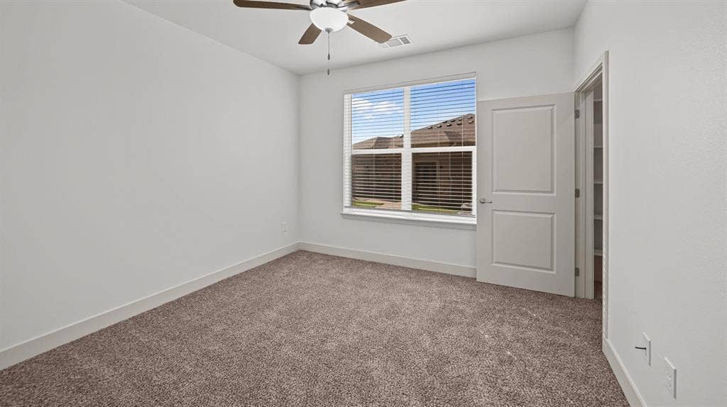 Brook Hollow, Wichita Falls roomate