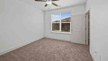 Brook Hollow, Wichita Falls roomate