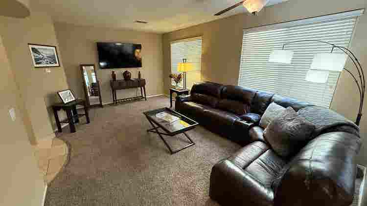 Room For Rent In Anthem