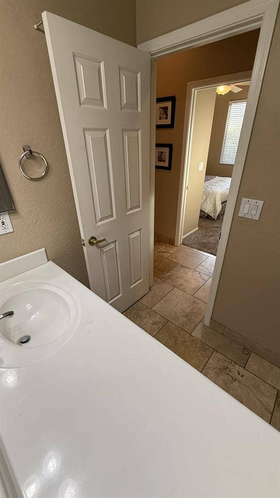 Room For Rent In Anthem