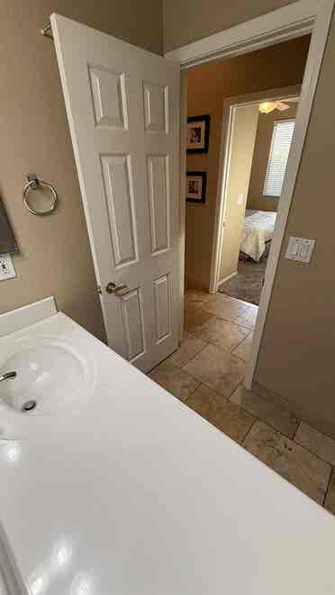 Room For Rent In Anthem