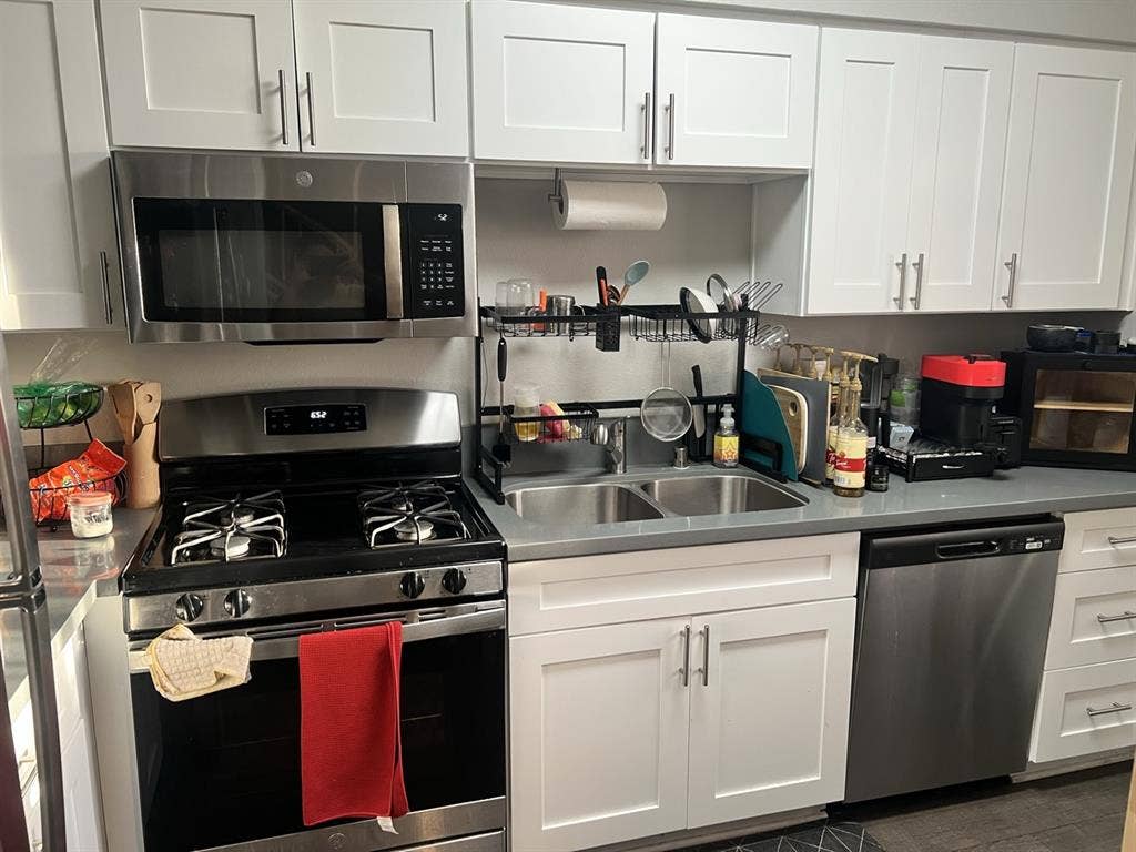 bath townhome style apt