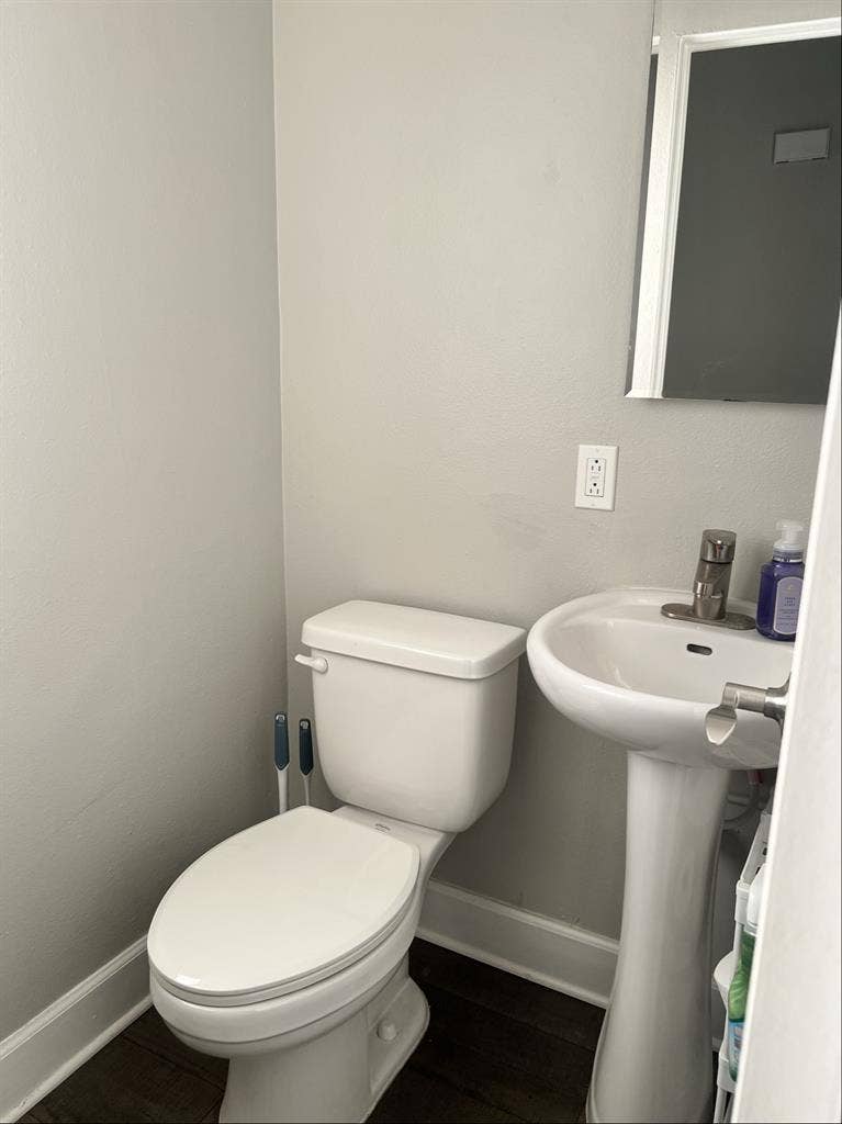 bath townhome style apt