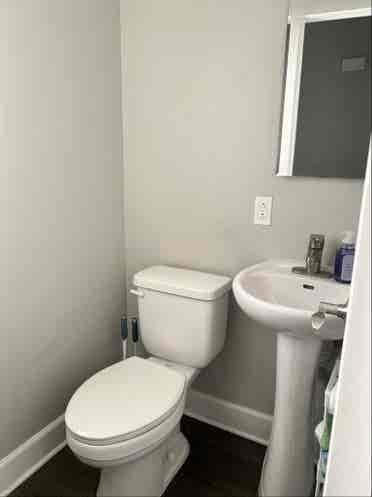 bath townhome style apt
