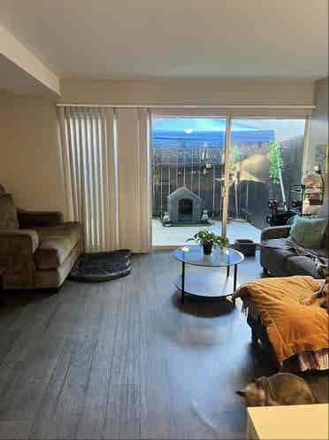 bath townhome style apt