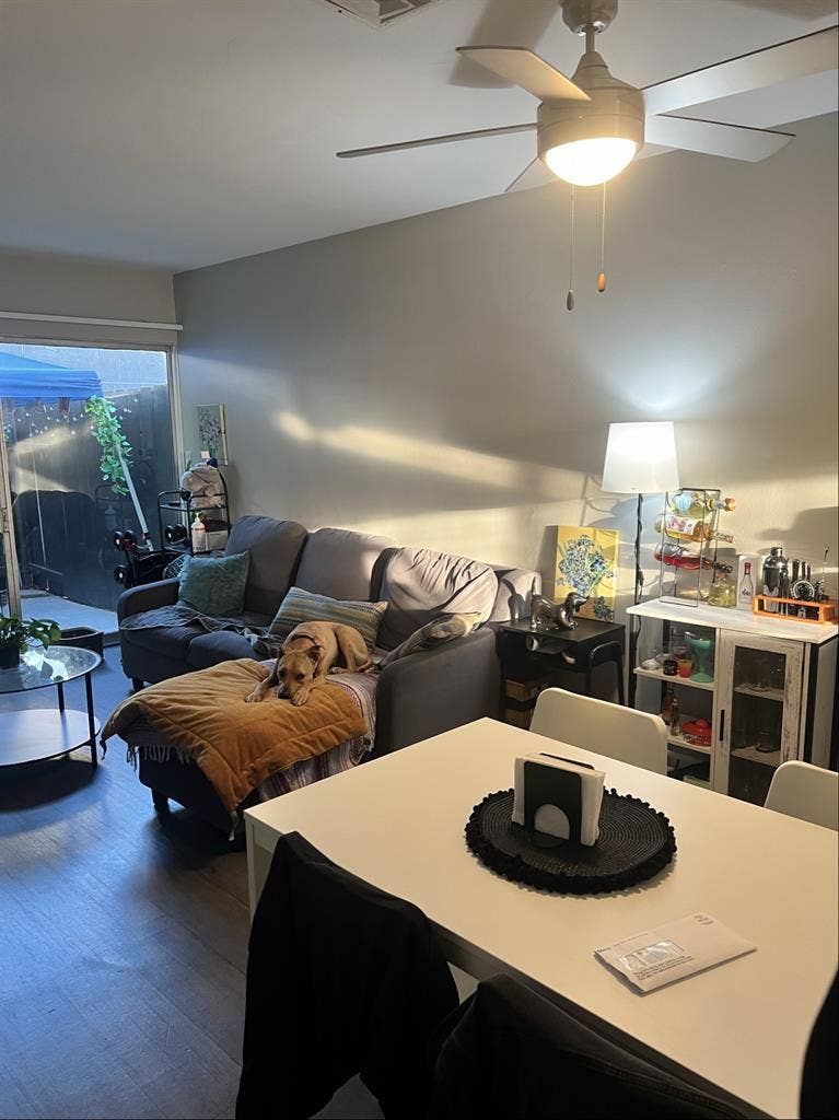 bath townhome style apt