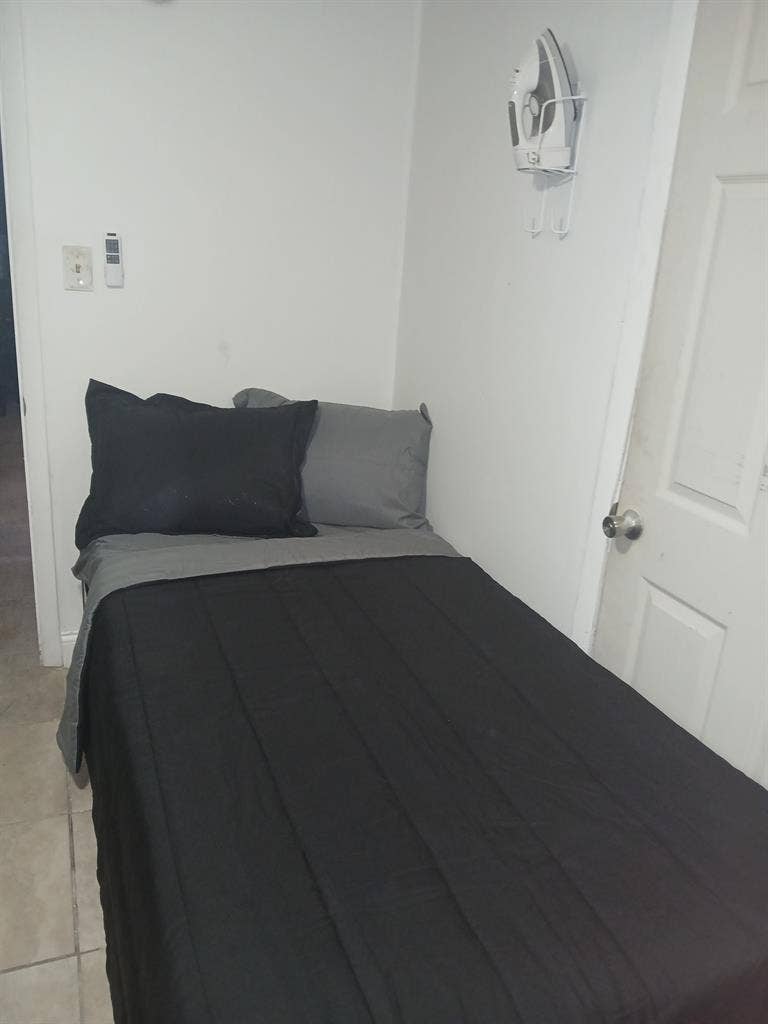 Small half bath bedroom