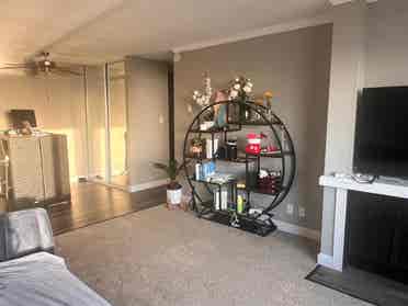 Beachfront 1BR Apt – Furnished