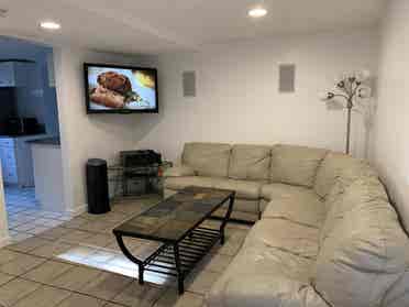 UNH Students  bath apartment