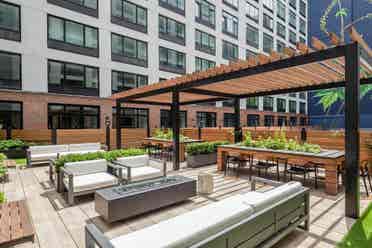 ba,— Apartment available!