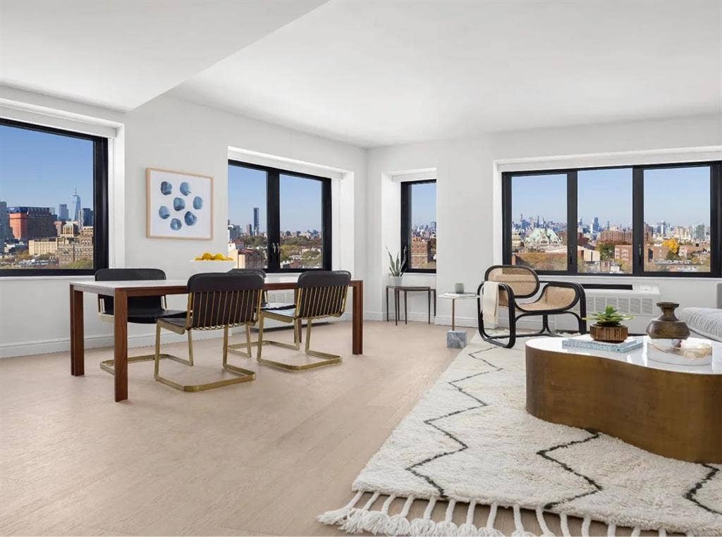 ba,— Apartment available!