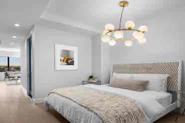 ba,— Apartment available!