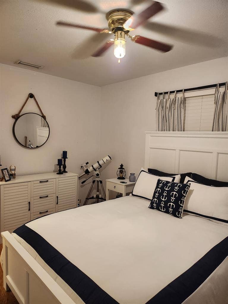 West Palm Beach furnished room