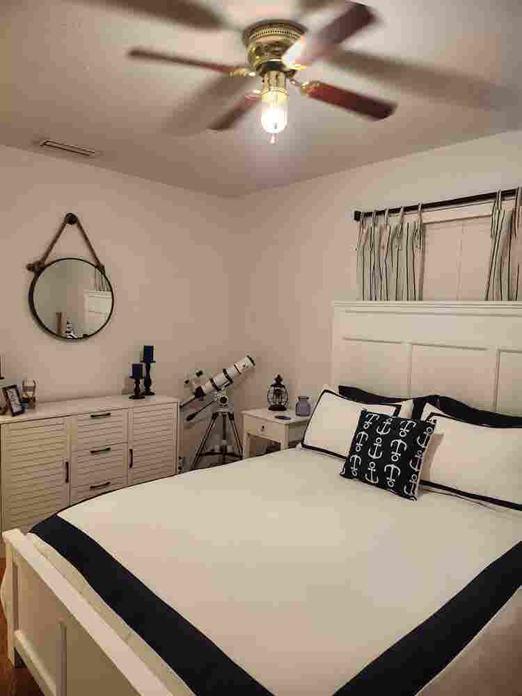 West Palm Beach furnished room