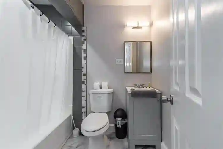 Spacious Home Pool Table WiFi & A/C