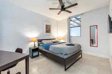 Cozy Functional Home Great Location