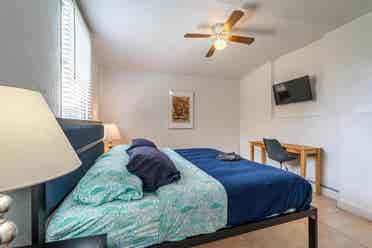 Cozy Functional Home Great Location