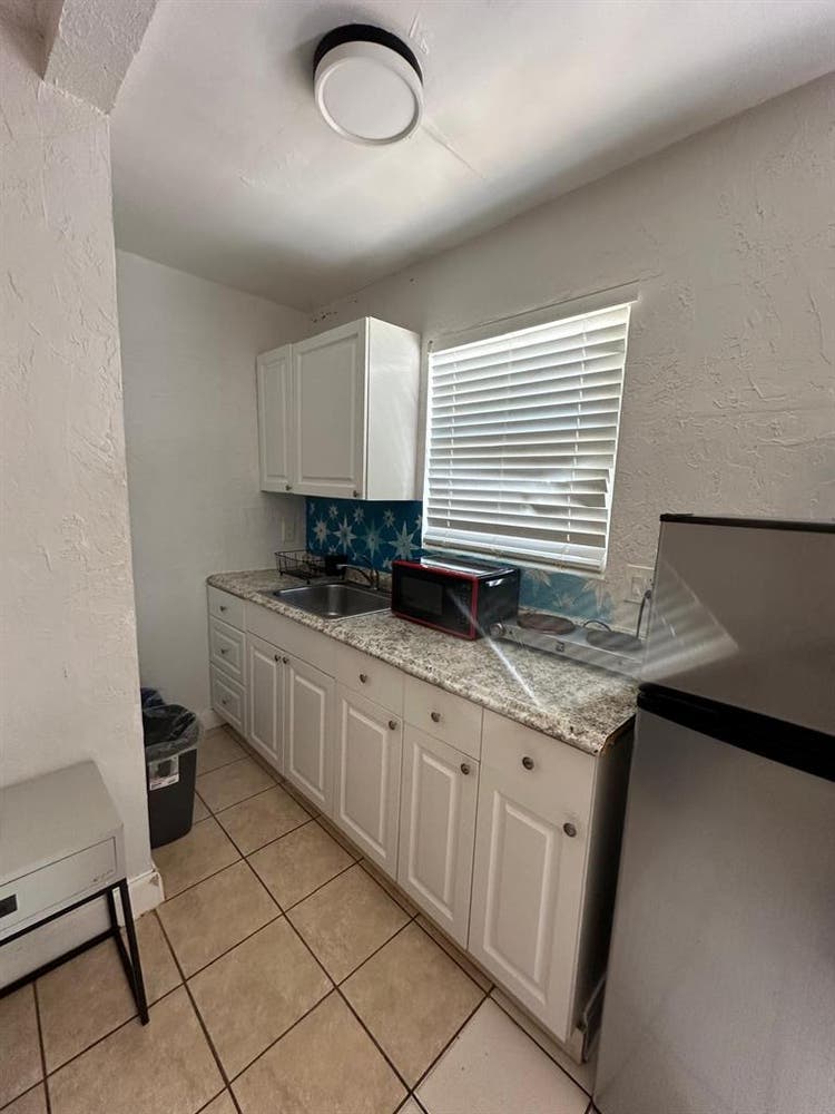 Bright and Spacious Studio Stay