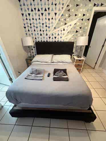 Bright and Spacious Studio Stay