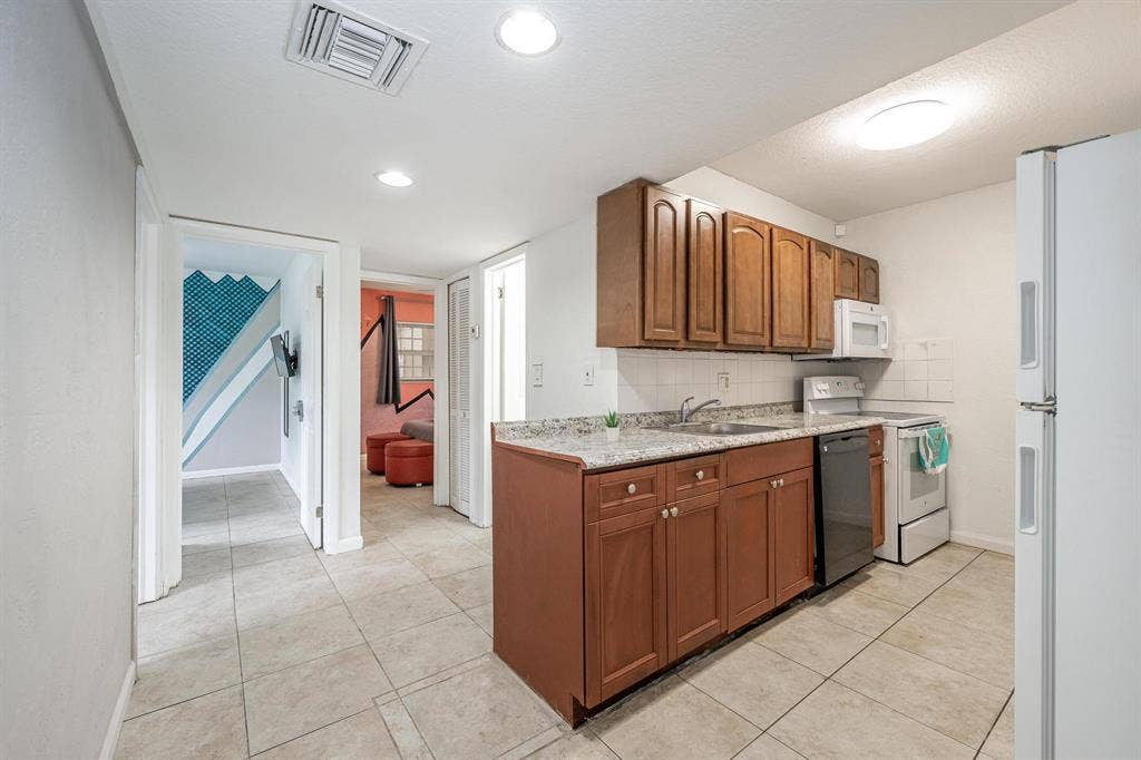 Large Private Home for Your Stay