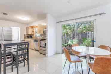 Cozy Home for Groups or Families