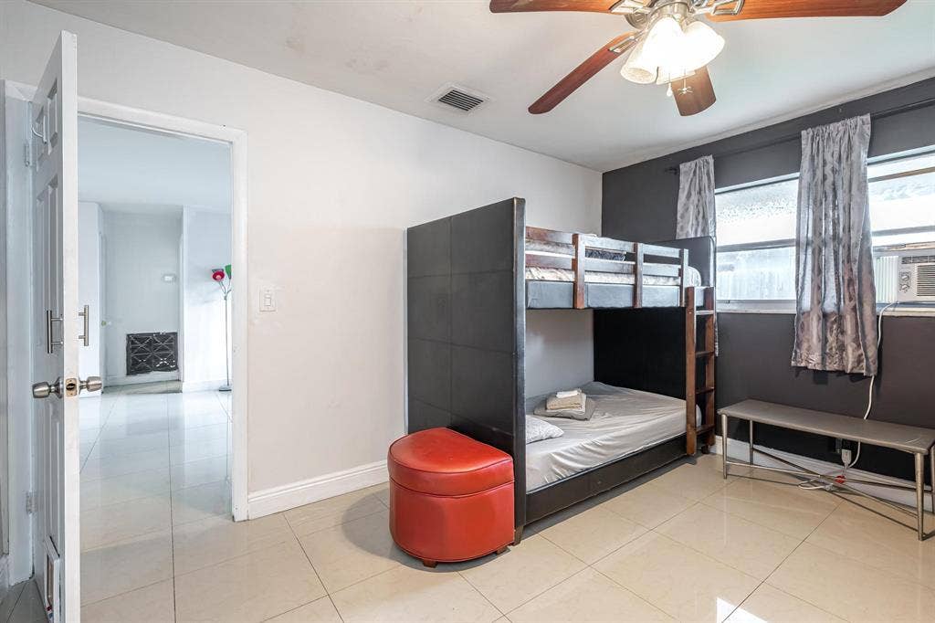 Cozy Home for Groups or Families