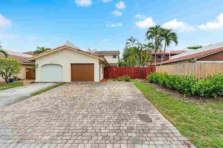 Comfortable and Spacious Home