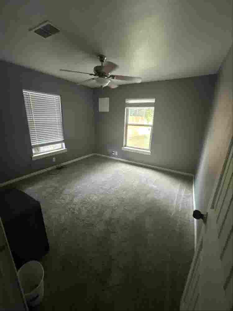 1 bedroom available for rent