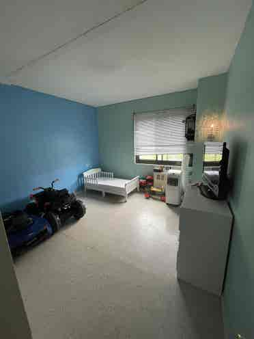 Decent sized room in Williamsburg