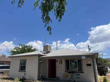 Room nr UNM & Mall