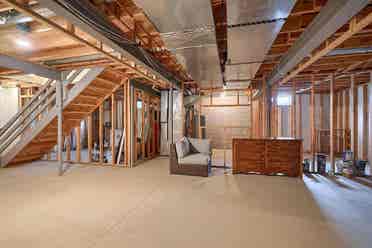 4 bedroom home with fenced in yard