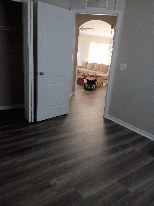 Single mom Looking for roommate!