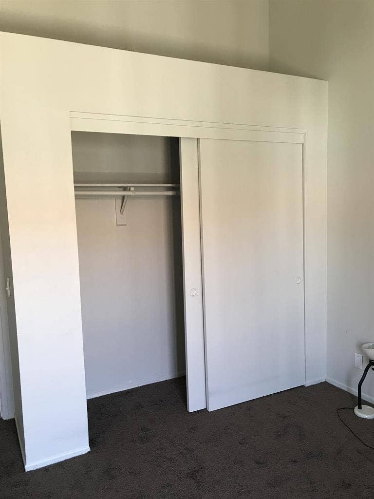 ROOM FOR RENT CLOSE TO BEACH
