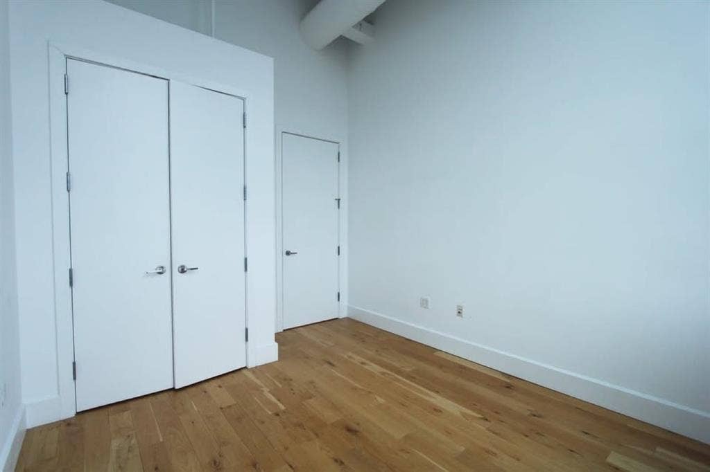 Room for students/professsionals