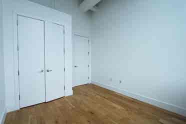 Room for students/professsionals