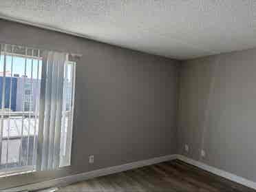 Room for rent $
