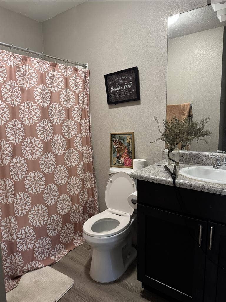 Room for rent $