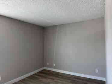 Room for rent $