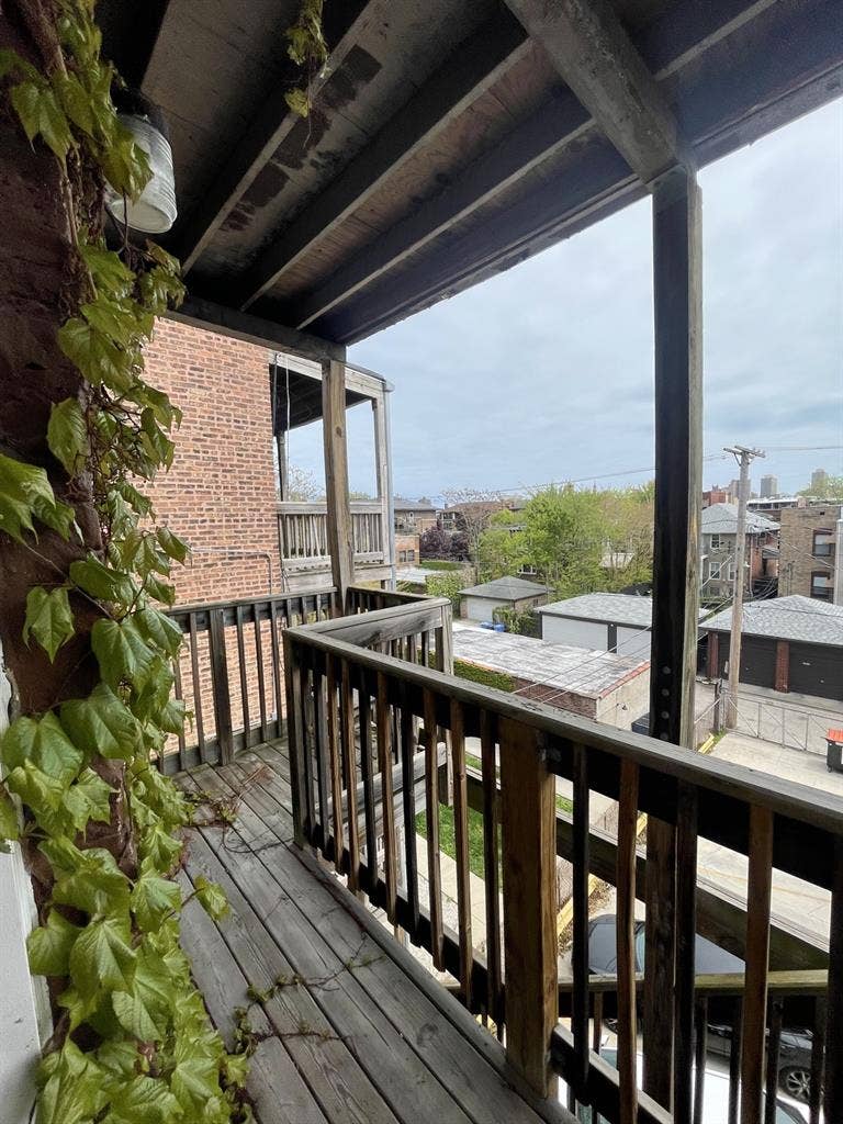 Hyde Park Room for Rent