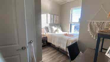 Lease Takeover– Private Bed & Bath!