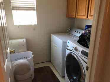 Large BR SCV Walkin-closet Bath