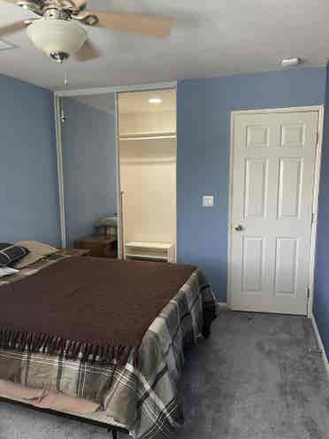 Large BR SCV Walkin-closet Bath