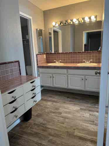Master suite  in Mission Valley