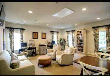 1 bedroom with private bath