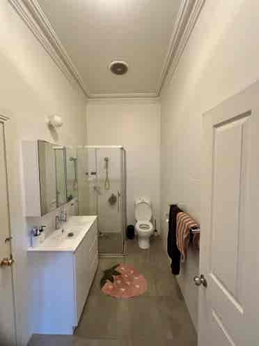 Rooms available-
4 Bed House Carlton